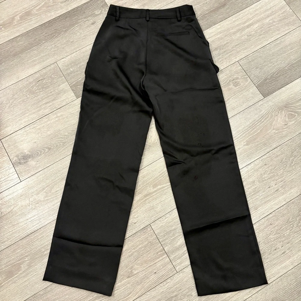 NWOT Noli Milan Black Satin Cargo Pants Size 2 - Picture 5 of 11
